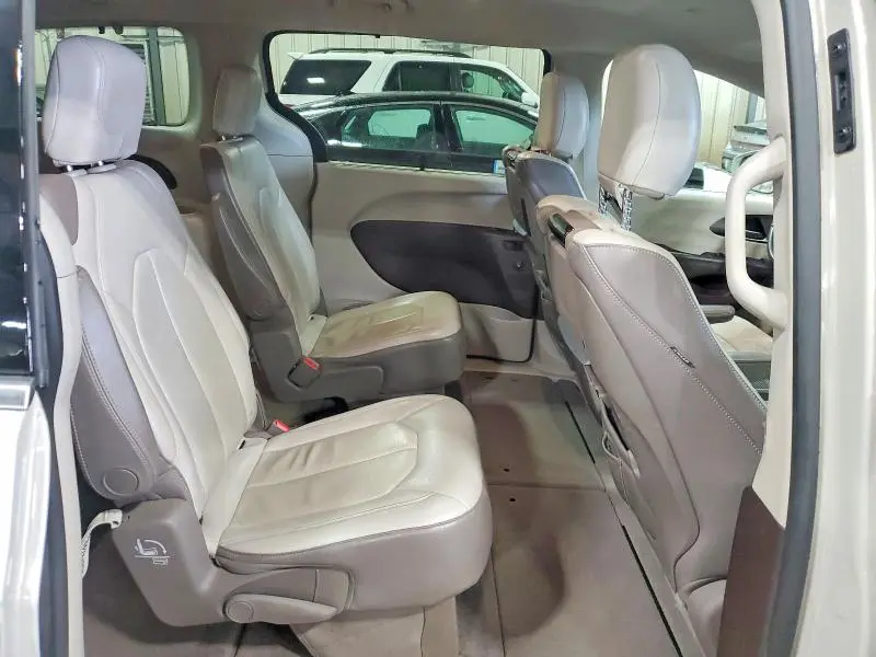 2017 CHRYSLER PACIFICA TOURING L PLUS  