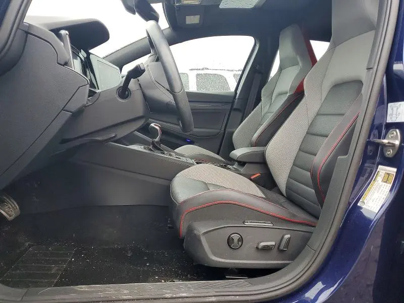 2022 VOLKSWAGEN GTI SE  