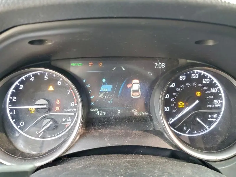 2021 TOYOTA CAMRY SE  