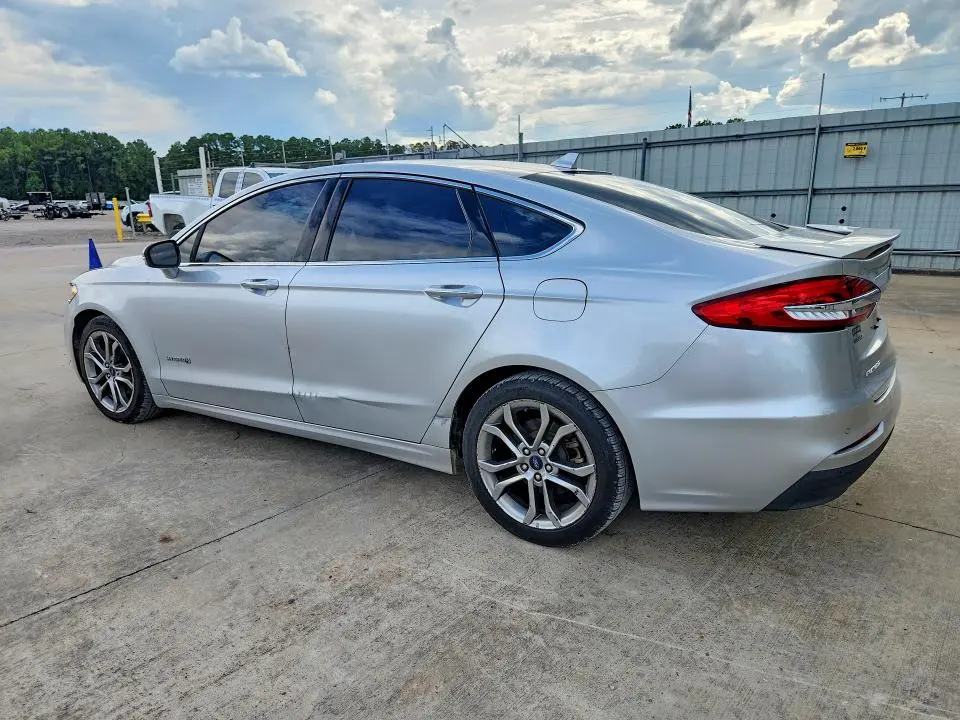 2019 FORD FUSION TITANIUM  