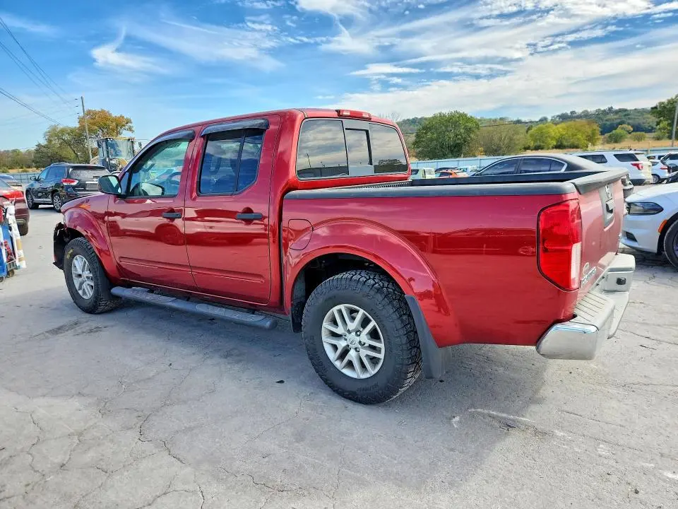 2015 NISSAN FRONTIER SV  