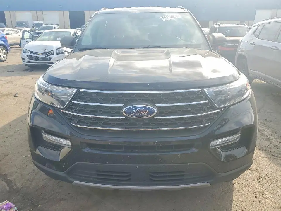 2021 FORD EXPLORER XLT  