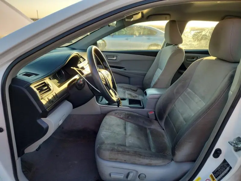 2016 TOYOTA CAMRY LE  