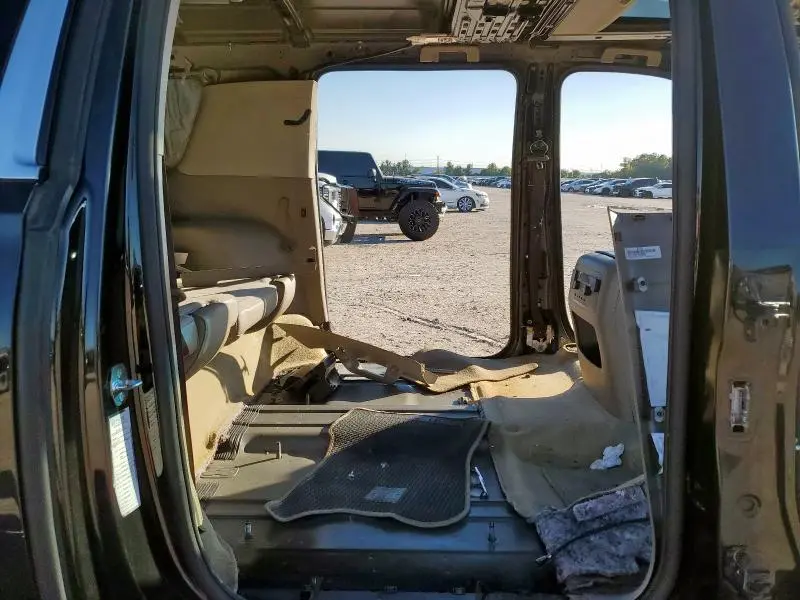 2017 CHEVROLET SUBURBAN C1500 LT  