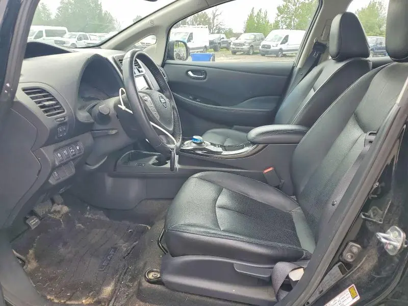2015 NISSAN LEAF S  