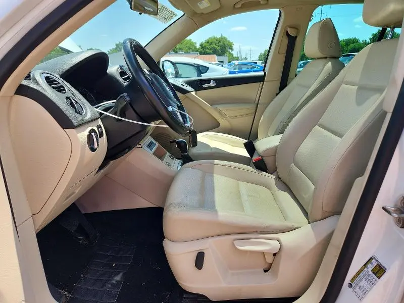 2014 VOLKSWAGEN TIGUAN S  