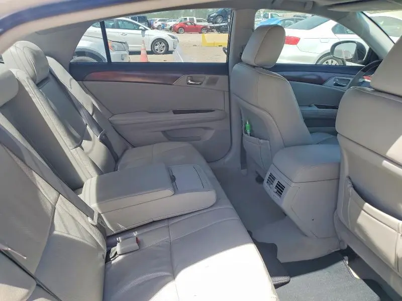 2011 TOYOTA AVALON LIMITED  