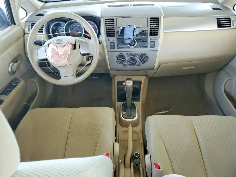 2011 NISSAN VERSA 1.8 S  