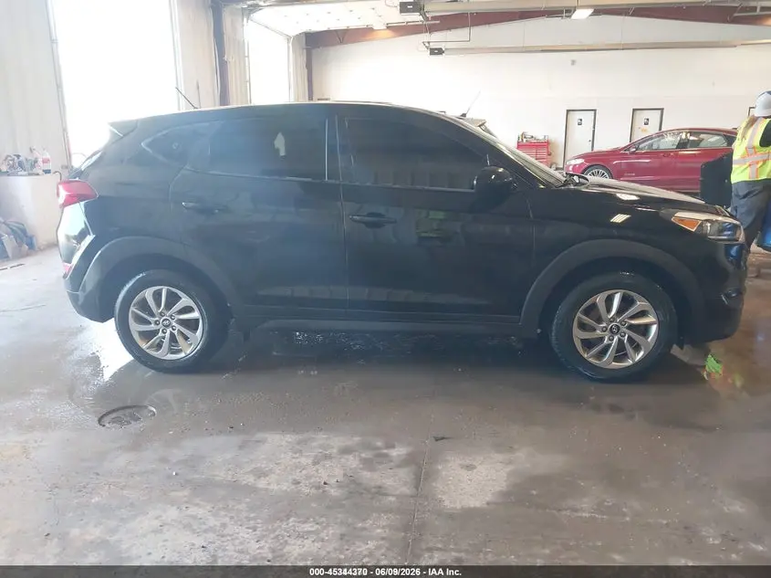 2018 HYUNDAI TUCSON SE