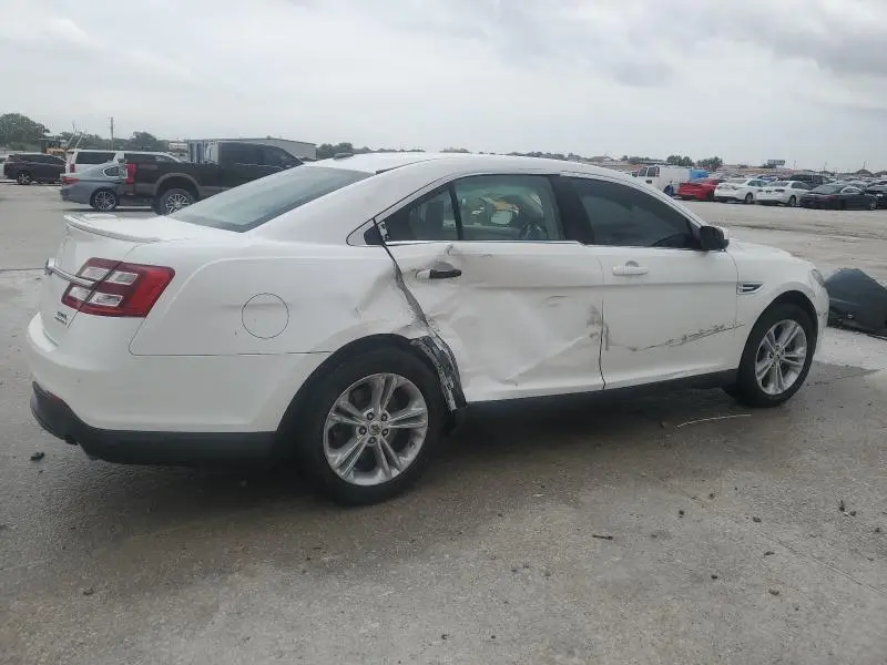 2015 FORD TAURUS SEL  