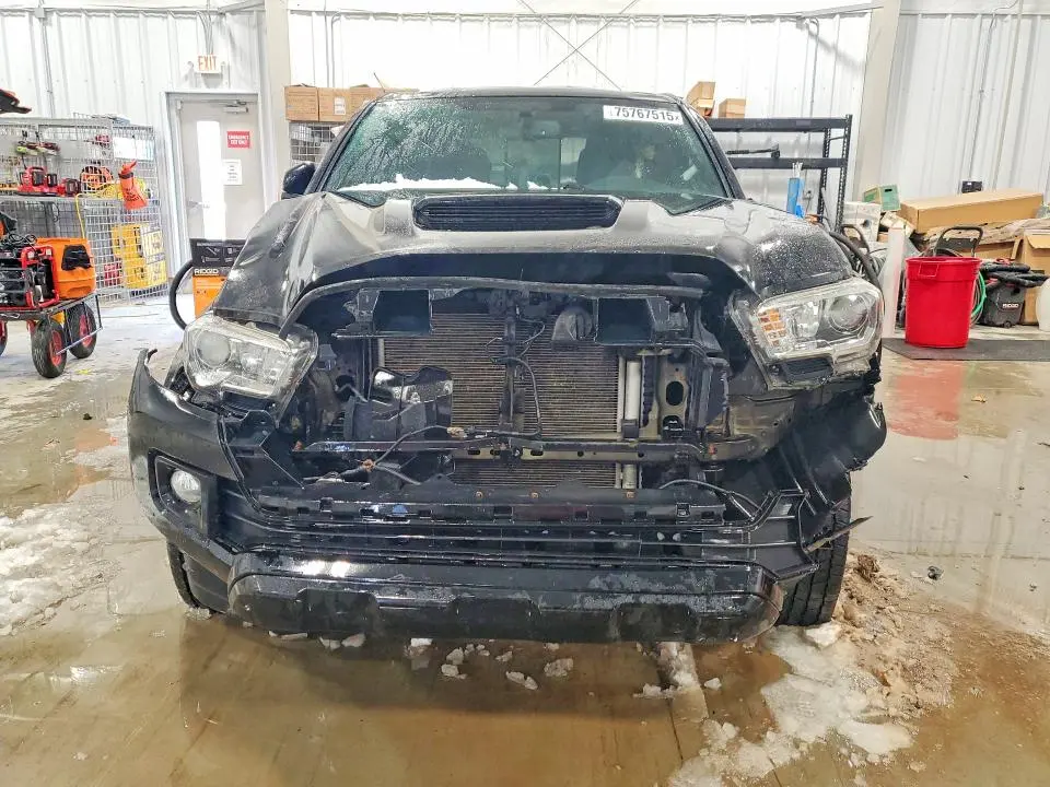 2017 TOYOTA TACOMA TRD SPORT  
