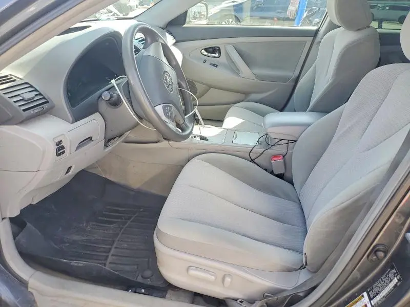 2011 TOYOTA CAMRY LE  