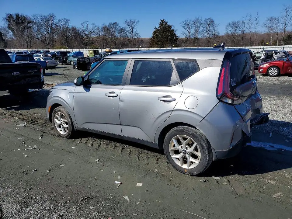 2024 KIA SOUL LX  