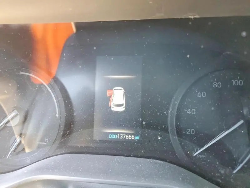 2021 TOYOTA SIENNA LE  