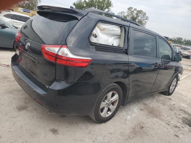 2018 TOYOTA SIENNA LE