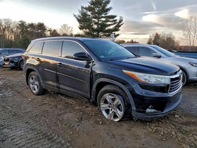 2016 TOYOTA HIGHLANDER LIMITED  