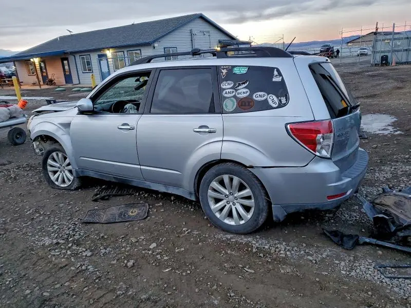 2013 SUBARU FORESTER LIMITED  
