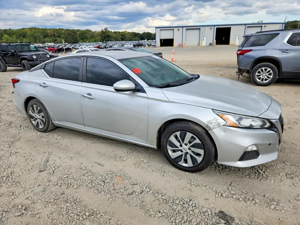 2019 NISSAN ALTIMA S  