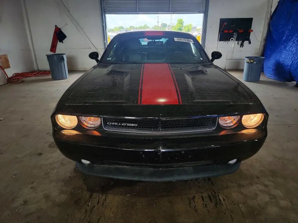 2013 DODGE CHALLENGER SXT  