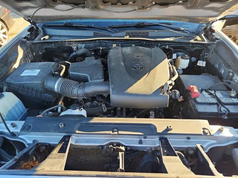 2021 TOYOTA TACOMA SR5 V6  