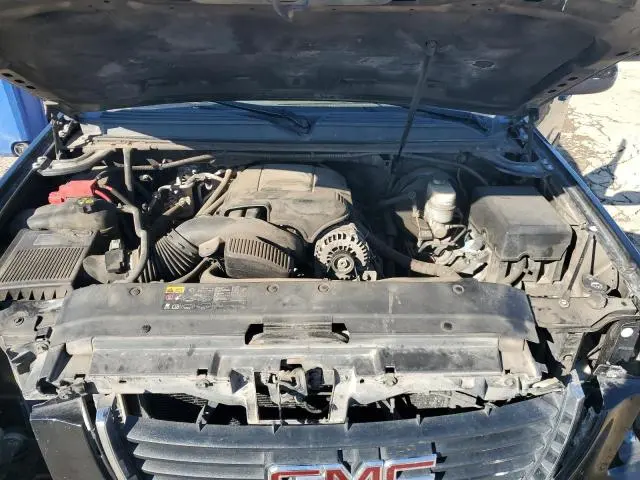 2011 GMC YUKON SLE
