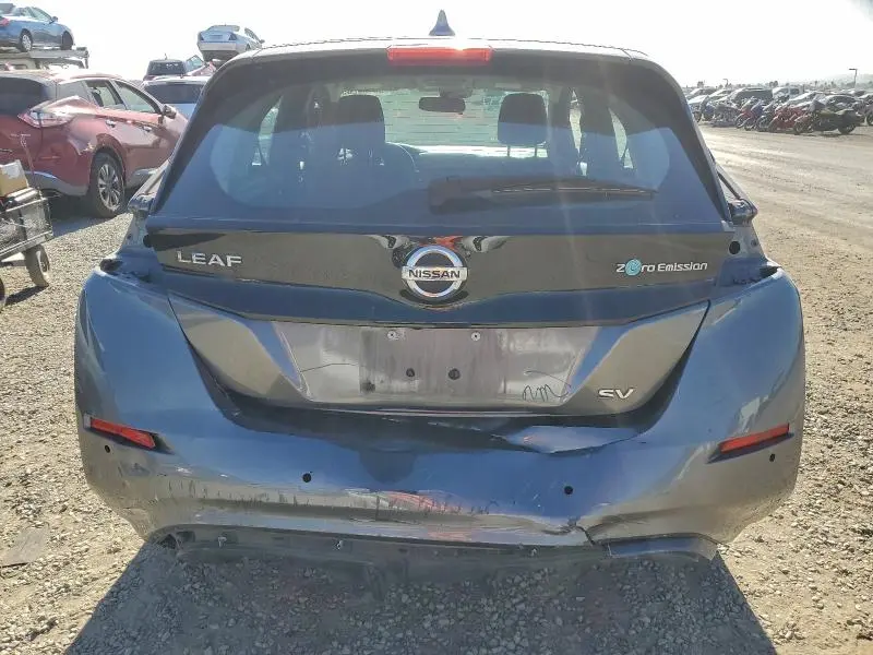 2022 NISSAN LEAF SV  