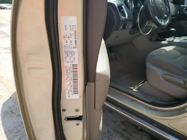 2012 DODGE DURANGO SXT  
