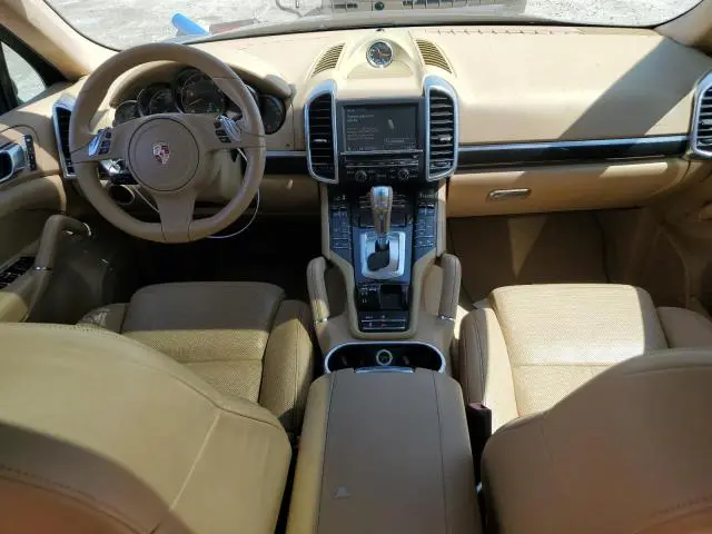 2013 PORSCHE CAYENNE   