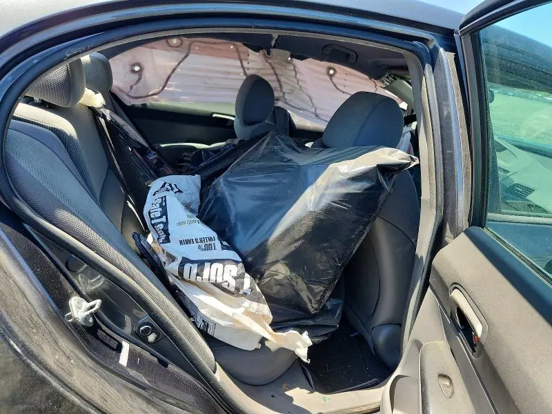 2011 HONDA CIVIC LX  