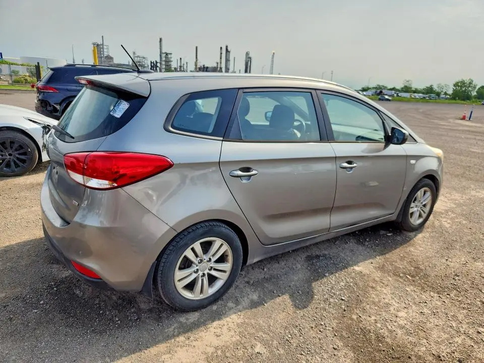 2016 KIA RONDO   
