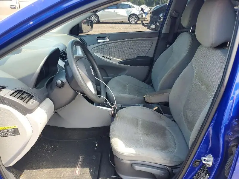 2013 HYUNDAI ACCENT GLS  