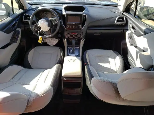 2024 SUBARU FORESTER   