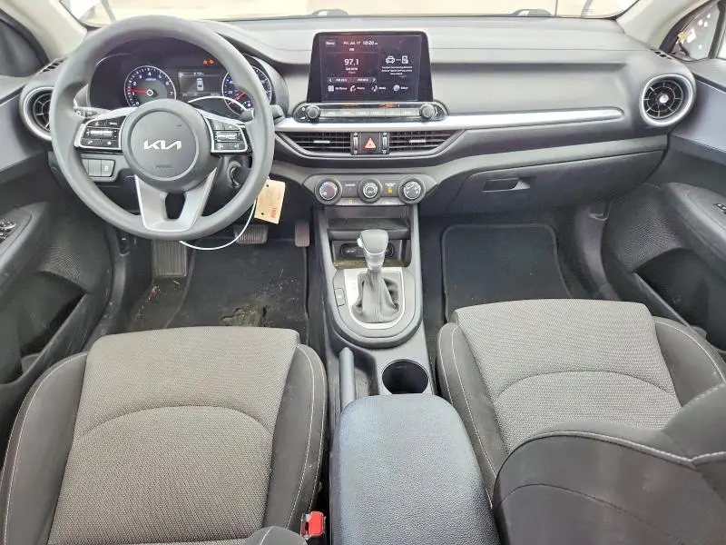 2022 KIA FORTE LXS  