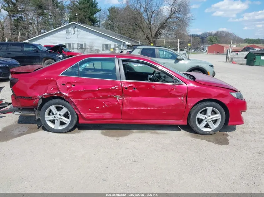 2012 TOYOTA CAMRY SE