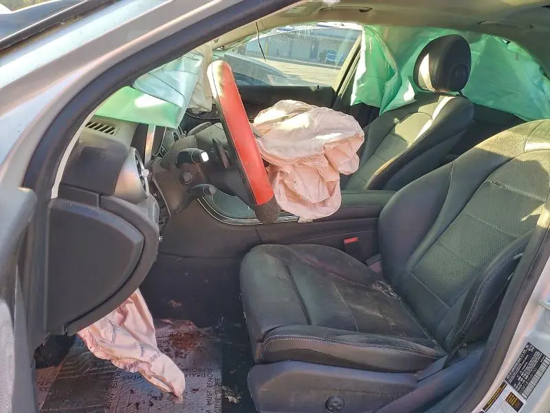 2015 MERCEDES-BENZ C 300  