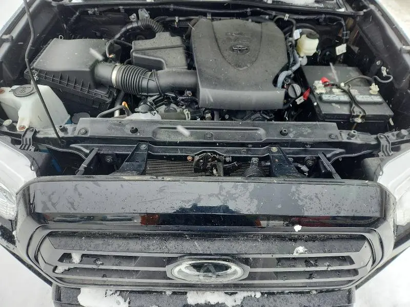 2022 TOYOTA TACOMA SR V6  