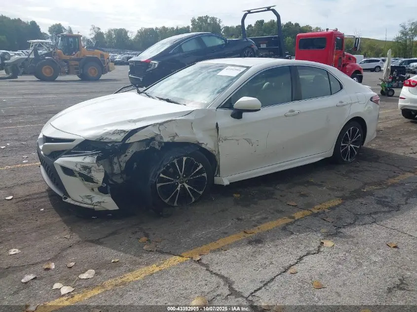 2018 TOYOTA CAMRY SE