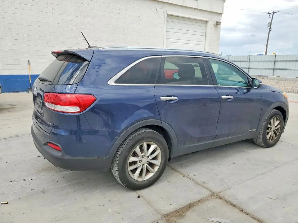 2017 KIA SORENTO LX V6  