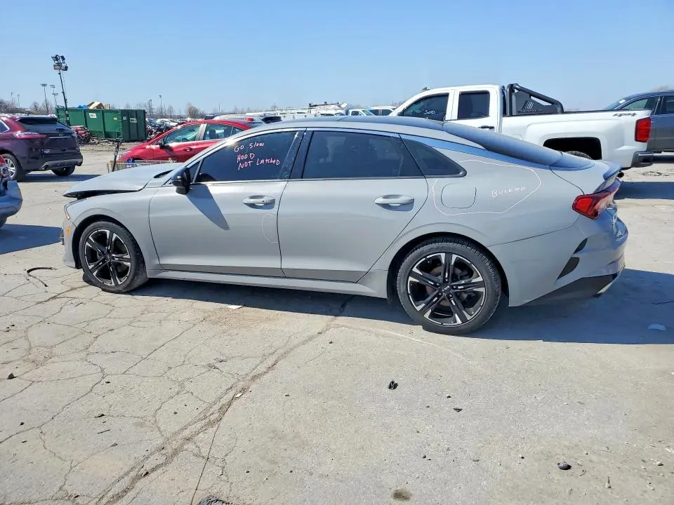 2022 KIA K5   