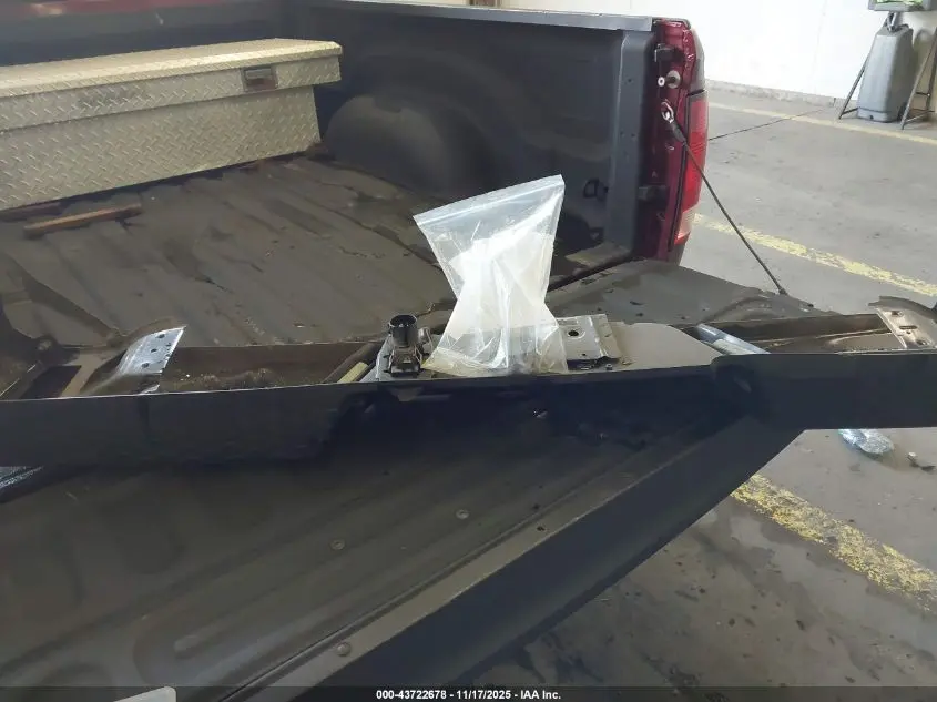 2019 RAM 1500 CLASSIC TRADESMAN  4X4 6'4 BOX