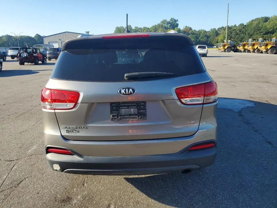 2016 KIA SORENTO LX V6  