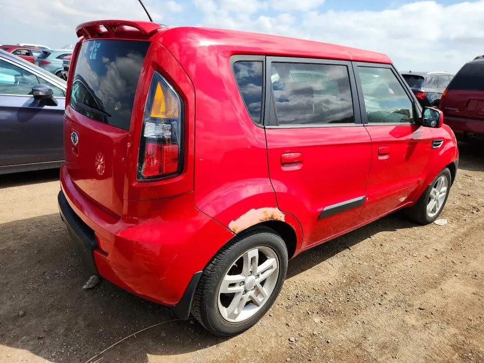2010 KIA SOUL +  