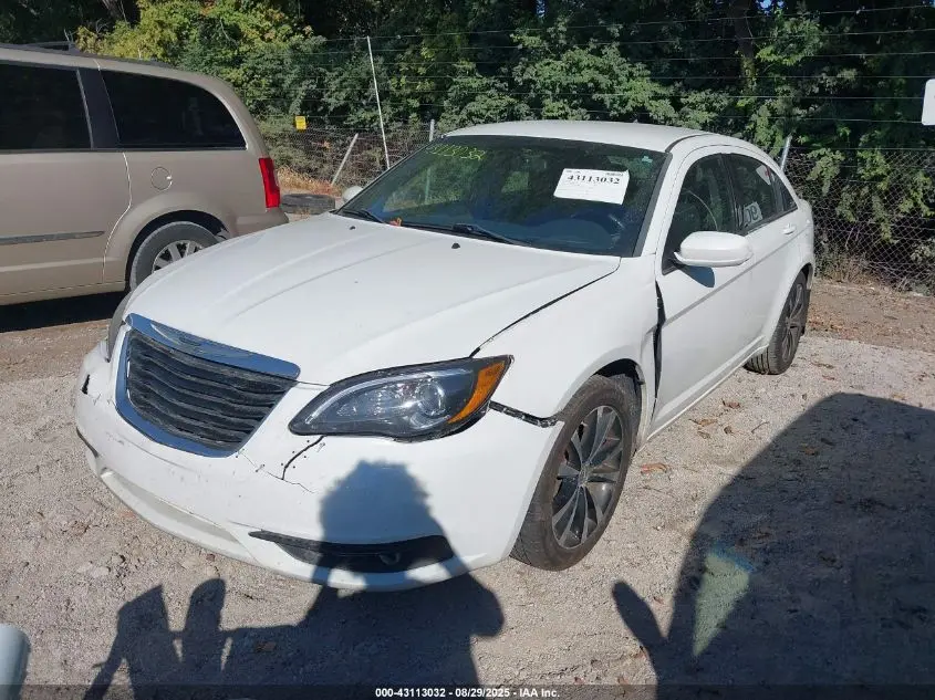2013 CHRYSLER 200 TOURING