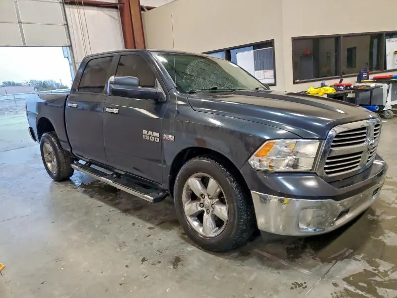 2014 RAM 1500 SLT  