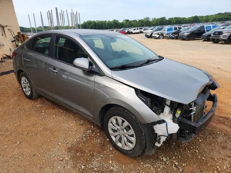 2022 HYUNDAI ACCENT SE  