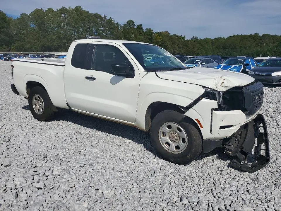 2024 NISSAN FRONTIER S  