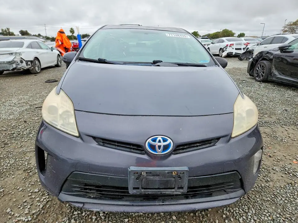 2013 TOYOTA PRIUS   