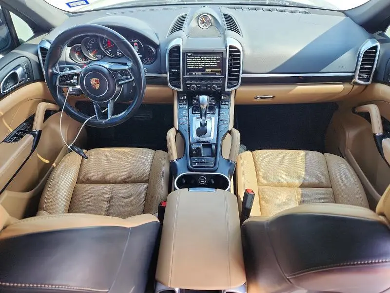 2016 PORSCHE CAYENNE   