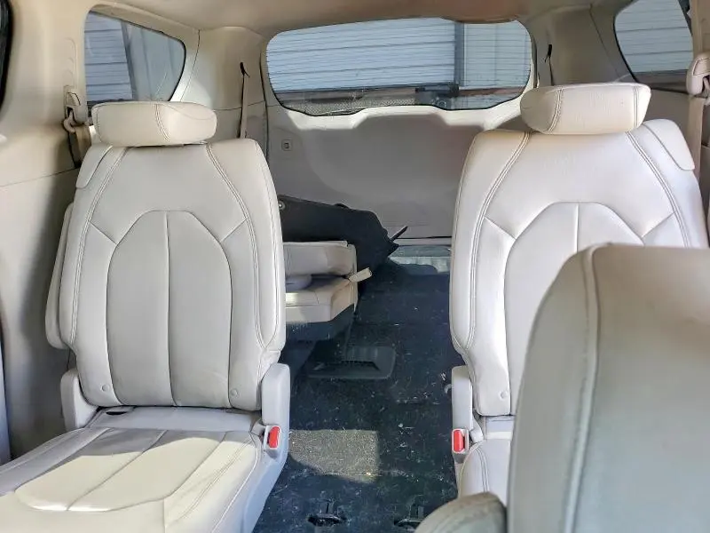 2017 CHRYSLER PACIFICA TOURING L  