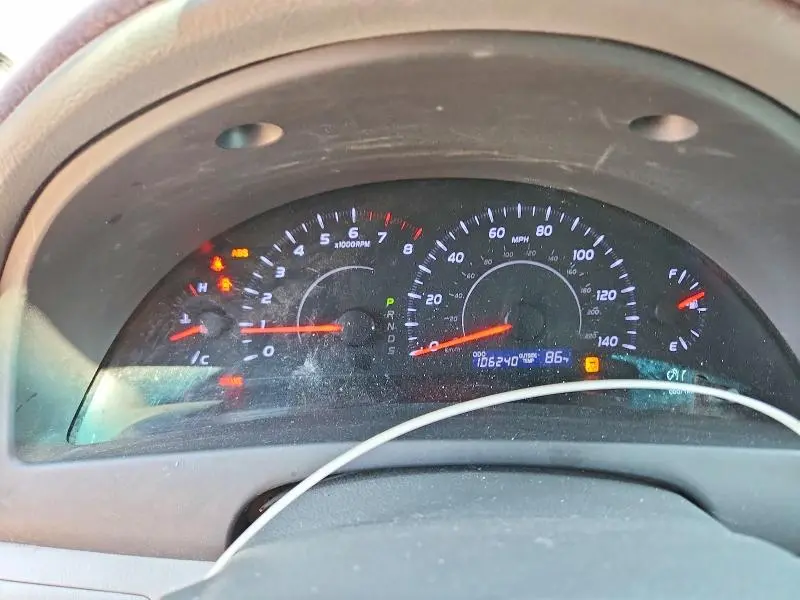 2011 TOYOTA CAMRY LE  